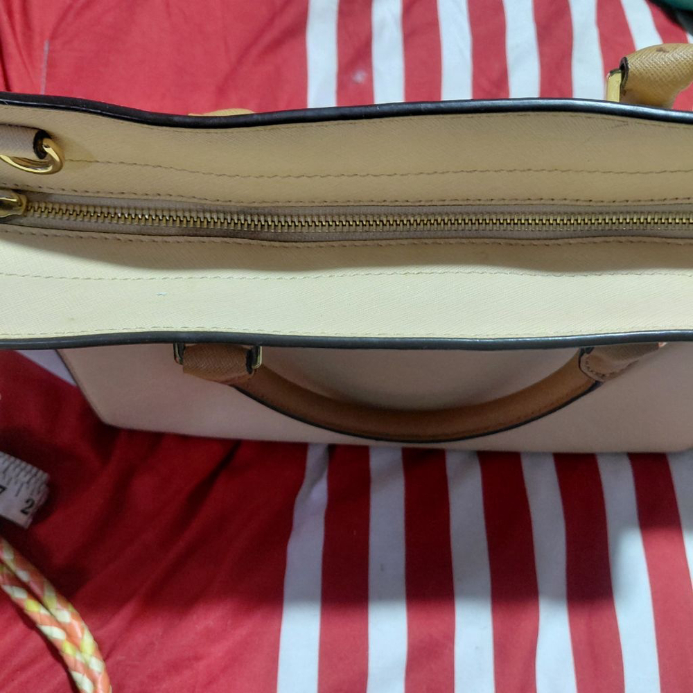 Women's Michael Kors Beige & White Satchel One Size - Picture 3 of 8